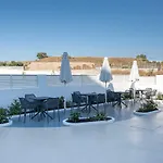 Santoterra Antigua Bed & Breakfast 4*