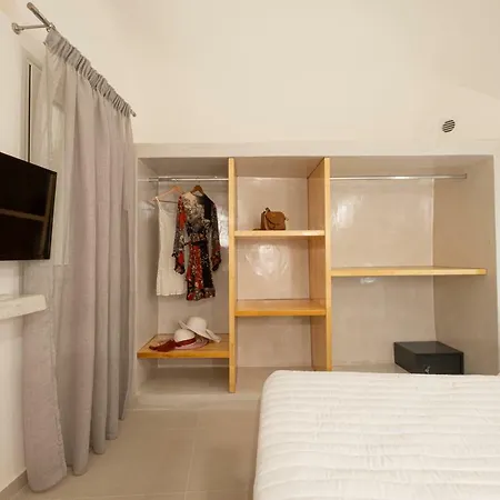 Bed & Breakfast Santoterra Antigua 3*