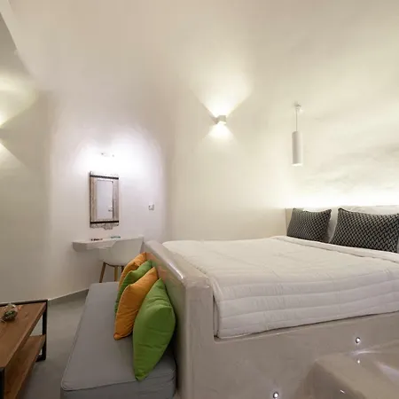 Santoterra Antigua 4* Karterados (Santorini)