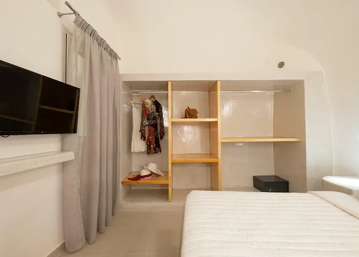 לינה וארוחת בוקר Santoterra Antigua 4*